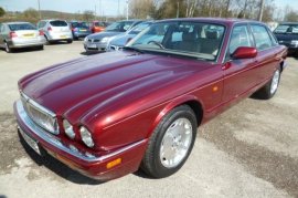 Jaguar XJ  3.3