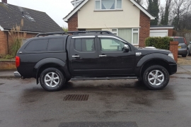 Nissan Navara 2.5DCI Aventura