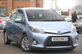 Toyota YARIS HYBRID 5-DR 1.5 VVT-i