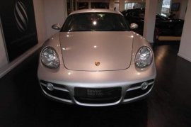 Porsche Cayman 2.7