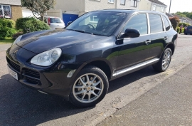 Porsche Cayenne 4.5 S Tiptronic S AWD 5dr 