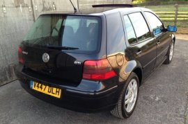 Volkswagen Golf 1.8