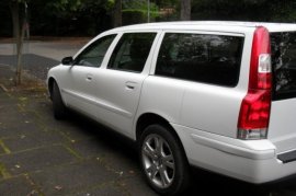 Volvo V70 2.3